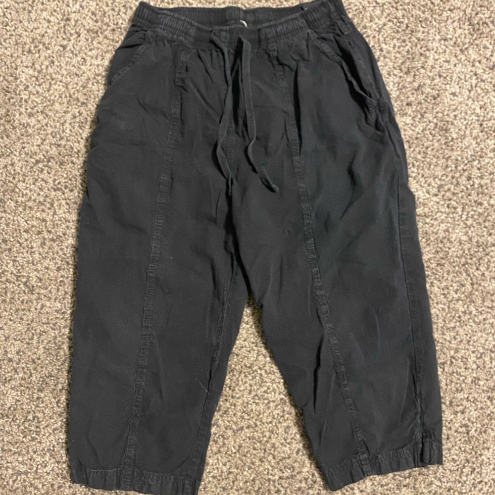 Black capri’s